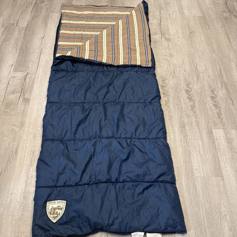 Eddie Bauer Outdoor Outfitter Vintage Sleeping Bag -  Clean Condition
